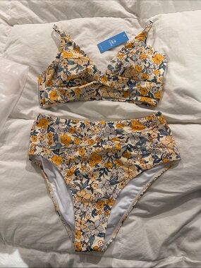 Cupshe Yellow & Blue Floral Bikini Set size M